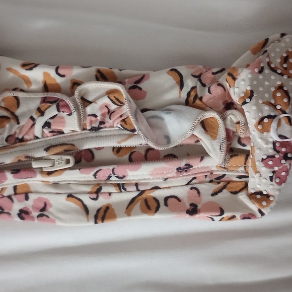 Caden Lane Pink Floral Kids Footie - Picture 4 of 4